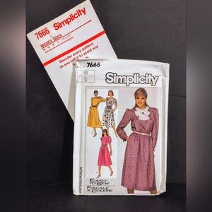 Vintage Simplicity #7666 Sewing Pattern/ Uncut/ NOS